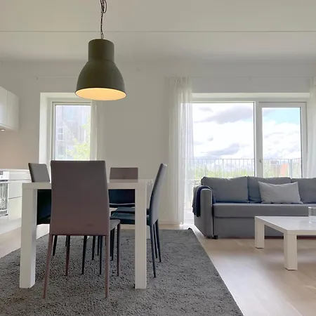 Lägenhet Spacious 3 Bedroom With Balcony At Richard Mortensens Vej *