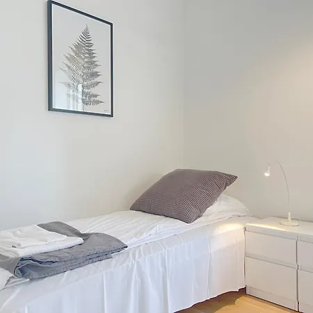 Lägenhet Spacious 3 Bedroom With Balcony At Richard Mortensens Vej *